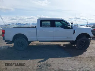 2018 Ford Super Duty F-250 SRW XL with VIN 1FT7W2BT0JEB96817, listed as a IAAI auction lot 41697434 with 58,434 mi miles. Bid and sale history available at carsss.com. Image 14.