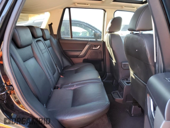 2010 Land Rover LR2 HSE z VIN SALFR2BN4AH173746, wystawiony jako Copart lot #45482105 z przebiegiem 131 208 mil mil oraz Szkoda całkowita • Salvage title. Historia ofert i sprzedaży dostępna na DreamBid. Obrazek 11.