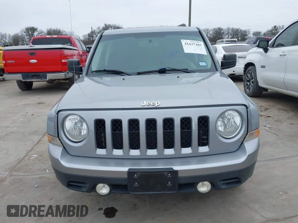 2015 Jeep Patriot Sport with VIN 1C4NJPBB3FD428835, listed as a IAAI auction lot 41637485 with 139,866 mi miles. Bid and sale history available at carsss.com. Image 12.