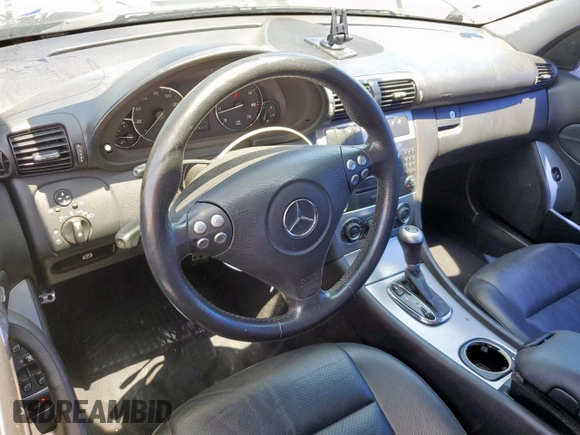 2005 Mercedes-Benz C 230 Kompressor с VIN WDBRF40J55F665162, выставлен на аукционе Copart как лот 59007995 с пробегом 169 948 миль миль и Списание • Salvage title. История ставок и продаж доступна на DreamBid. Изображение 8.