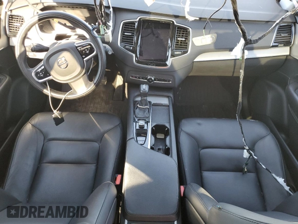 2022 Volvo XC90 Momentum with VIN YV4102CK3N1871325, listed as a Copart auction lot 46592915 with 21,147 mi miles and Salvage Title. Bid and sale history available at DreamBid. Image 8.