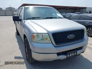 2005 Ford F-150 XLT z VIN 1FTRW12W15FA37754, wystawiony jako IAAI lot #42276475 z przebiegiem 218 332 mil mil oraz . Historia ofert i sprzedaży dostępna na DreamBid. Obrazek 1.