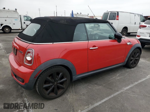 2012 MINI Convertible S z VIN WMWZP3C56CT249799, wystawiony jako Copart lot #59983605 z przebiegiem 66 756 mil mil oraz Czysty tytuł • Clean title. Historia ofert i sprzedaży dostępna na DreamBid. Obrazek 3.