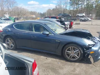 2012 Porsche Panamera S Hybrid z VIN WP0AD2A73CL045338, wystawiony jako IAAI lot #42038242 z przebiegiem 112 131 mil mil oraz . Historia ofert i sprzedaży dostępna na DreamBid. Obrazek 13.