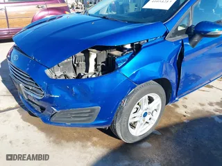 2019 Ford Fiesta SE with VIN 3FADP4BJ4KM160172, listed as a IAAI auction lot 41054213 with 71,147 mi miles. Bid and sale history available at carsss.com. Image 6.