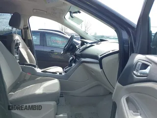 2013 Ford Escape SE с VIN 1FMCU0GX0DUD08753, выставлен на аукционе IAAI как лот 41674828 с пробегом 149 850 миль миль и . История ставок и продаж доступна на DreamBid. Изображение 5.