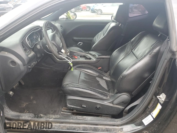 2015 Dodge Challenger SXT Plus z VIN 2C3CDZBG2FH706475, wystawiony jako Copart lot #56425595 z przebiegiem 166 055 mil mil oraz Szkoda całkowita • Salvage title. Historia ofert i sprzedaży dostępna na DreamBid. Obrazek 7.