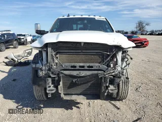 2022 Ram 2500 Limited with VIN 3C6UR5TL1NG391969, listed as a Copart auction lot 45242165 with 147,035 mi miles and Salvage title. Bid and sale history available at DreamBid. Image 5.