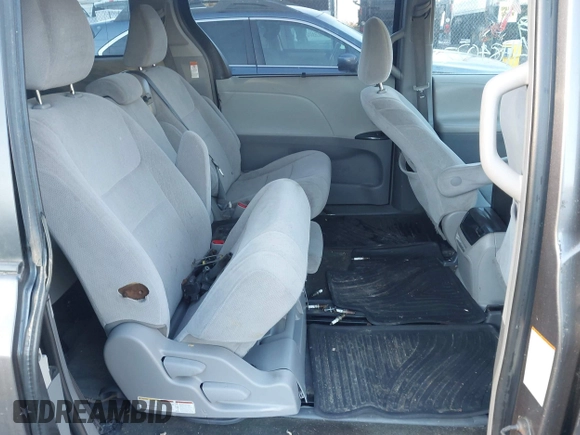 2015 Toyota Sienna LE AAS with VIN 5TDKK3DC2FS678943, listed as a IAAI auction lot 41184022 with 161,120 mi miles. Bid and sale history available at carsss.com. Image 8.