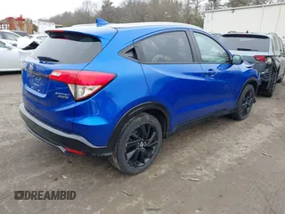 2022 Honda HR-V Sport with VIN 3CZRU6H18NM704652, listed as a IAAI auction lot 41742125 with 31,992 mi miles. Bid and sale history available at carsss.com. Image 4.