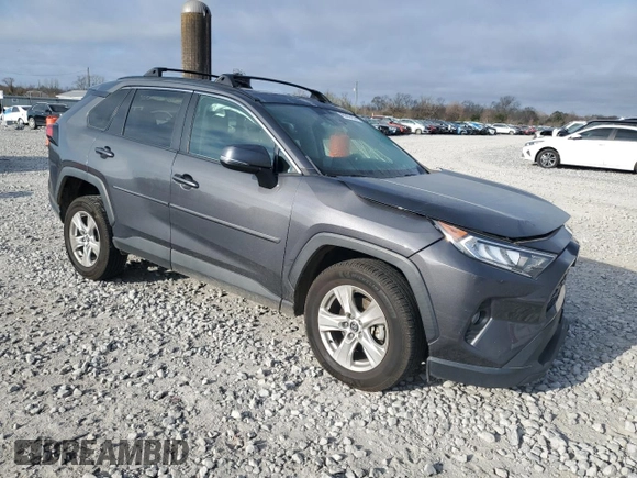 2020 Toyota RAV4 XLE with VIN 2T3P1RFV2LW106551, listed as a Copart auction lot 48983705 with 76,306 mi miles and Salvage Title. Bid and sale history available at DreamBid. Image 4.