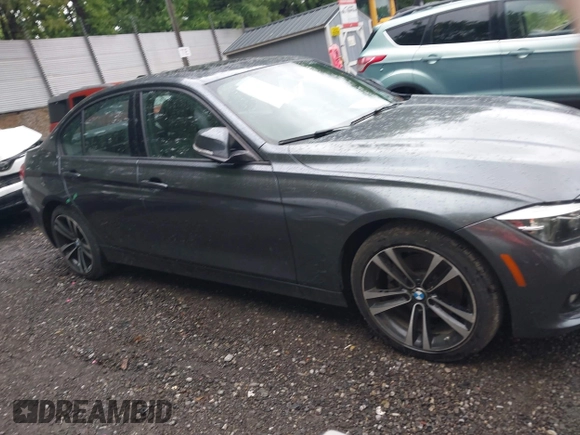 2018 BMW 3 Series 330i xDrive with VIN WBA8D9C58JEM34493, listed as a IAAI auction lot 42309425 with 58,868 mi miles and . Bid and sale history available at DreamBid. Image 13.