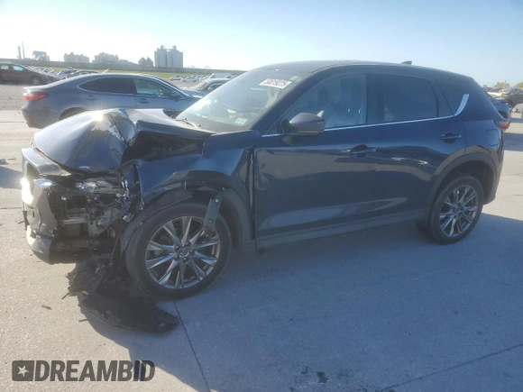 2019 Mazda CX-5 Signature with VIN JM3KFBEY9K0644365, listed as a Copart auction lot 50019225 with 42,708 mi miles and Salvage Title. Bid and sale history available at carsss.com. Image 1.