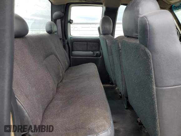 2000 Chevrolet Silverado 1500 with VIN 2GCEC19W1Y1309907, listed as a Copart auction lot 50640185 with Not Provided miles and Salvage Title. Bid and sale history available at DreamBid. Image 10.