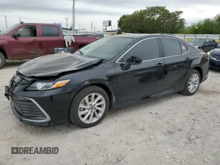 2023 Toyota Camry LE z VIN 4T1C11AK4PU176564, wystawiony jako Copart lot #53727375 z przebiegiem 20 402 mil mil oraz Szkoda całkowita • Salvage title. Historia ofert i sprzedaży dostępna na DreamBid. Obrazek 1.