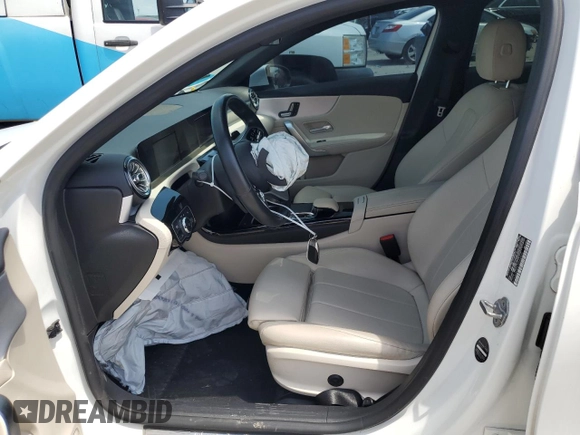 2020 Mercedes-Benz A 220 z VIN W1K3G4EB5LW044500, wystawiony jako Copart lot #58539135 z przebiegiem Nie podano mil oraz Szkoda całkowita • Salvage title. Historia ofert i sprzedaży dostępna na DreamBid. Obrazek 7.