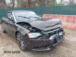 2014 Audi A5 Premium Plus с VIN WAULFAFH6EN005614, выставлен на аукционе IAAI как лот 41960891 с пробегом 95 591 миль миль и . История ставок и продаж доступна на DreamBid. Изображение 17.
