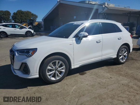2023 Audi Q3 S line Premium z VIN WA1DECF39P1076028, wystawiony jako Copart lot #46355825 z przebiegiem 45 568 mil mil oraz Tytuł czysty. Historia ofert i sprzedaży dostępna na DreamBid. Obrazek 1.