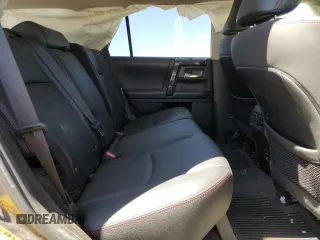 2019 Toyota 4Runner SR5 with VIN JTEBU5JR6K5675926, listed as a Copart auction lot 61691815 with 86,346 mi miles and Clean title. Bid and sale history available at DreamBid. Image 11.