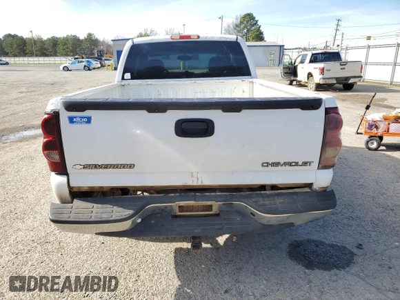 2003 Chevrolet Silverado 1500 with VIN 2GCEC19T331319899, listed as a Copart auction lot 88489575 with 325,120 mi miles and Salvage Title. Bid and sale history available at carsss.com. Image 6.
