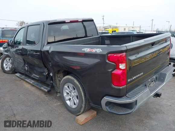 2021 Chevrolet Silverado 1500 LT with VIN 3GCUYDED2MG481707, listed as a IAAI auction lot 41060076 with 27,535 mi miles. Bid and sale history available at carsss.com. Image 3.