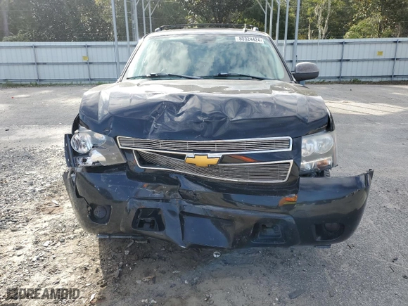 2008 Chevrolet Avalanche LS with VIN 3GNEC120X8G143925, listed as a Copart auction lot 80324424 with 297,310 mi miles and Salvage Title. Bid and sale history available at carsss.com. Image 5.