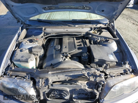 2002 BMW 3 Series 325i with VIN WBAEV33482KL67952, listed as a Copart auction lot 42939985 with 0 mi miles and Salvage Title. Bid and sale history available at carsss.com. Image 11.