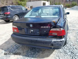 2003 BMW 5 Series 525iA with VIN WBADT43403G028405, listed as a IAAI auction lot 41850292 with 145,752 mi miles. Bid and sale history available at carsss.com. Image 16.