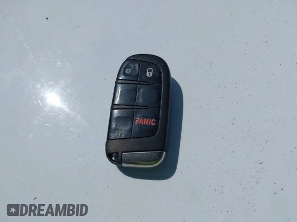 2020 Jeep Renegade Jeepster with VIN ZACNJBAB0LPL23586, listed as a IAAI auction lot 42632554 with 81,486 mi miles and . Bid and sale history available at DreamBid. Image 11.