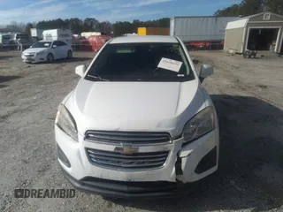 2015 Chevrolet Trax LS with VIN KL7CJKSB6FB085330, listed as a IAAI auction lot 41650191 with 81,830 mi miles. Bid and sale history available at carsss.com. Image 12.