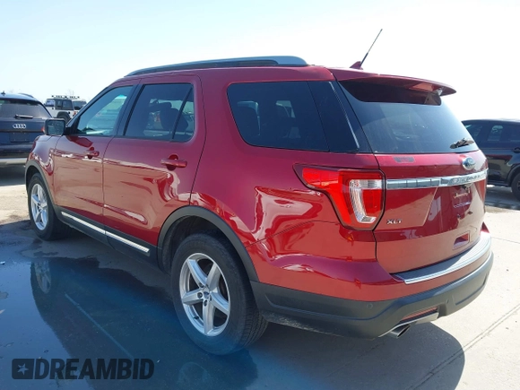 2018 Ford Explorer XLT with VIN 1FM5K7D87JGA31095, listed as a IAAI auction lot 41858003 with 115,219 mi miles and . Bid and sale history available at DreamBid. Image 3.