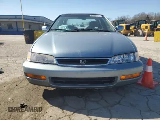1996 Honda Accord LX with VIN 1HGCD5631TA294749, listed as a Copart auction lot 49460165 with 73,759 mi miles and Salvage Title. Bid and sale history available at DreamBid. Image 5.