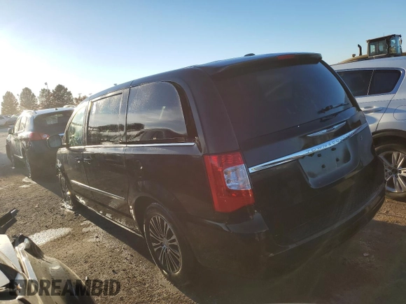 2014 Chrysler Town & Country S with VIN 2C4RC1HG7ER191693, listed as a Copart auction lot 75534013 with 136,231 mi miles and Salvage Title. Bid and sale history available at DreamBid. Image 2.