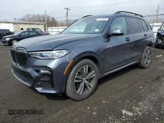 2022 BMW X7 M50i z VIN 5UXCX6C03N9M31330, wystawiony jako Copart lot #51319855 z przebiegiem 17 912 mil mil oraz Szkody całkowita. Historia ofert i sprzedaży dostępna na DreamBid. Obrazek 1.