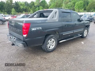 2004 Chevrolet Avalanche with VIN 3GNEC12T04G247585, listed as a IAAI auction lot 42139200 with 135,480 mi miles. Bid and sale history available at carsss.com. Image 4.