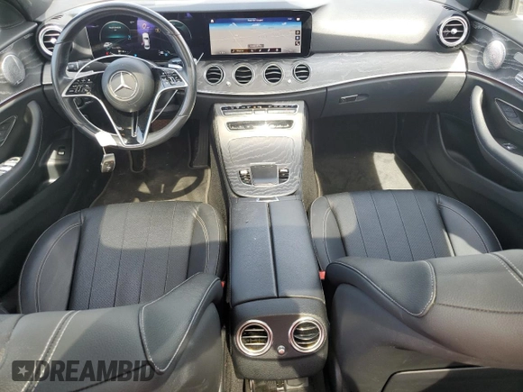 2021 Mercedes-Benz E 350 z VIN W1KZF8EB8MA905154, wystawiony jako Copart lot #57207645 z przebiegiem 66 725 mil mil oraz Szkoda całkowita • Salvage title. Historia ofert i sprzedaży dostępna na DreamBid. Obrazek 8.