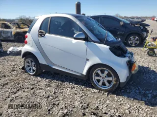 2012 Smart fortwo Pure z VIN WMEEJ3BA4CK541976, wystawiony jako Copart lot #88911095 z przebiegiem Nie podano mil oraz Nie do naprawy • Non repairable. Historia ofert i sprzedaży dostępna na DreamBid. Obrazek 4.