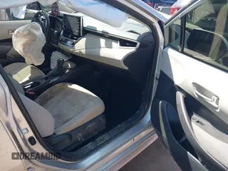 2020 Toyota Corolla LE with VIN JTDEPRAE7LJ055933, listed as a IAAI auction lot 41787605 with 114,698 mi miles. Bid and sale history available at carsss.com. Image 5.