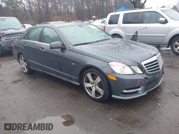 2012 Mercedes-Benz E-Class E 350 Luxury with VIN WDDHF8JB4CA568417, listed as a IAAI auction lot 41968170 with 212,597 mi miles. Bid and sale history available at carsss.com. Image 1.