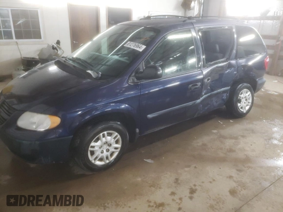 2005 Dodge Caravan SE with VIN 1D4GP25R75B109650, listed as a Copart auction lot 81276964 with 122,352 mi miles and Salvage Title. Bid and sale history available at carsss.com. Image 1.