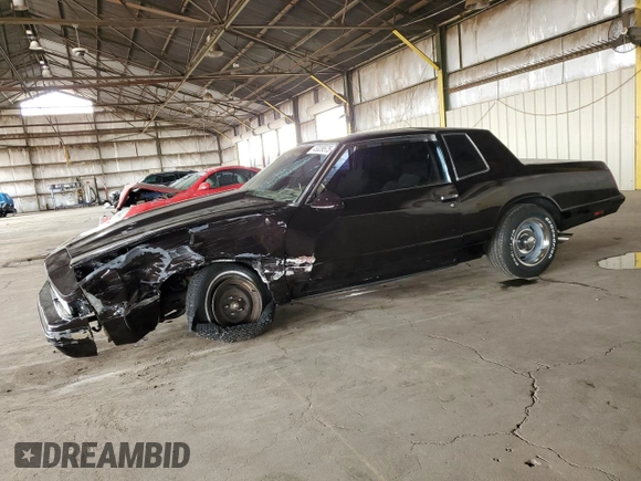 1987 Chevrolet Monte Carlo z VIN 1G1GZ11H6HR117922, wystawiony jako Copart lot #45329575 z przebiegiem 49 753 mil mil oraz Tytuł czysty. Historia ofert i sprzedaży dostępna na DreamBid. Obrazek 1.