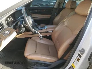 2012 BMW 7 Series 750Li xDrive z VIN WBAKC8C53CC436203, wystawiony jako Copart lot #84755194 z przebiegiem 93 254 mil mil oraz Czysty tytuł • Clean title. Historia ofert i sprzedaży dostępna na DreamBid. Obrazek 7.