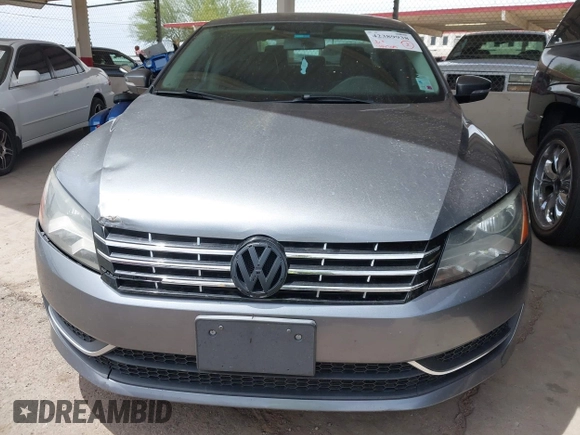 2015 Volkswagen Passat SE z VIN 1VWBV7A37FC072619, wystawiony jako IAAI lot #42389938 z przebiegiem 159 709 mil mil oraz . Historia ofert i sprzedaży dostępna na DreamBid. Obrazek 6.