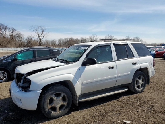 2008 Chevrolet TrailBlazer Fleet w/2FL with VIN 1GNDT13S582250126, listed as a Copart auction lot 50003605 with 244,959 mi miles and Salvage Title. Bid and sale history available at carsss.com. Image 1.