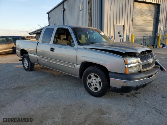 2003 Chevrolet Silverado 1500 LS with VIN 2GCEC19V631123098, listed as a Copart auction lot 41800555 with 104,156 mi miles and Salvage Title. Bid and sale history available at carsss.com. Image 4.