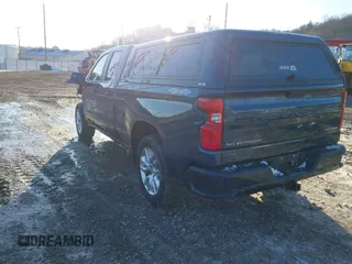 2019 Chevrolet Silverado 1500 Custom with VIN 1GCRYBEH4KZ345976, listed as a IAAI auction lot 41622043 with 102,321 mi miles and . Bid and sale history available at DreamBid. Image 3.