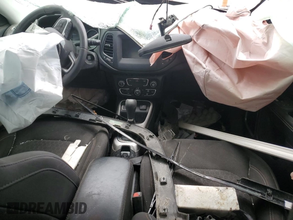 2019 Jeep Compass Sport with VIN 3C4NJCAB1KT847992, listed as a Copart auction lot 54329705 with 101,303 mi miles and Salvage title. Bid and sale history available at DreamBid. Image 8.