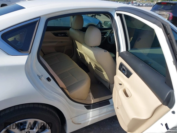 2014 Nissan Altima S with VIN 1N4AL3AP9EC187369, listed as a IAAI auction lot 42101760 with 173,899 mi miles and . Bid and sale history available at DreamBid. Image 8.