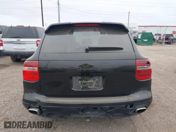 2010 Porsche Cayenne z VIN WP1AA2AP3ALA01666, wystawiony jako IAAI lot #41621362 z przebiegiem 180 966 mil mil oraz . Historia ofert i sprzedaży dostępna na DreamBid. Obrazek 16.