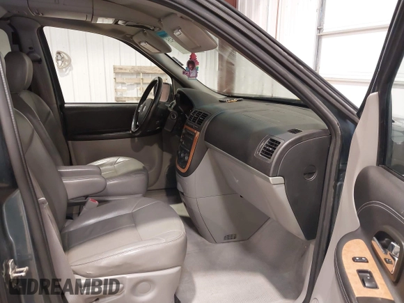 2005 Saturn Relay 3 with VIN 5GZDV23L55D199856, listed as a IAAI auction lot 42133525 with 239,100 mi miles and . Bid and sale history available at DreamBid. Image 5.